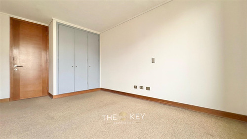 Departamento En Venta De 4 Dorm. En Vitacura