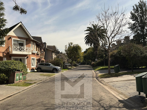Duplex En Alquiler 4 Ambientes En B° Maria Del Parque