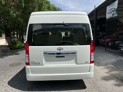 Toyota Hiace 2.7 Bus 15 Pas Mt