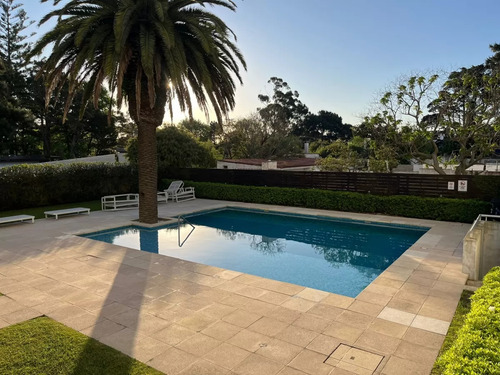 Disponible En Alquiler, Piso Alto, Linda Vista A La Playa Mansa