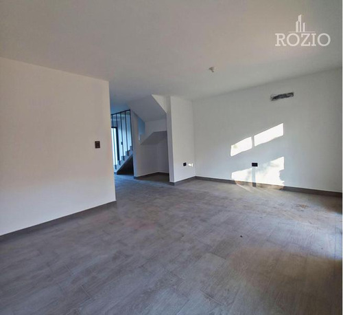 Duplex En Housing Alto Rivera - 3 Dormitorios