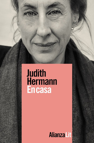 Libro En Casa - Hermann, Judith