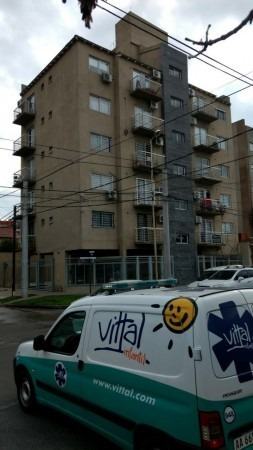 Imagen 2 de 21 de Departamento Centro Moron 3 Amb/cochera Yatay Y Moreno