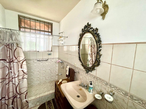 Venta De Casa Con Amplia Terraza En Los Angeles De San Rafael De Heredia