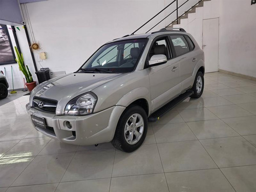 Hyundai Tucson 2.0 MPFI GL 16V 142CV 2WD GASOLINA 4P AUTOMÁTICO