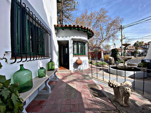 Venta Casa Estilo Colonial Con12 Dormitorios.