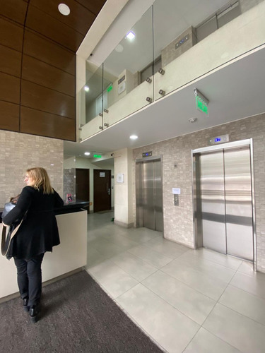 Oportunidad Venta Oficina Manuel Barros Borgoño Providencia