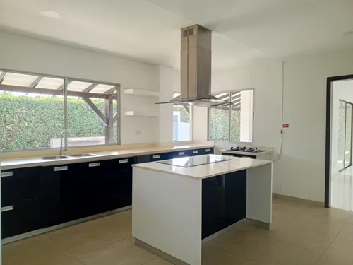 Casa En Arriendo En La Morada. Cod A11505
