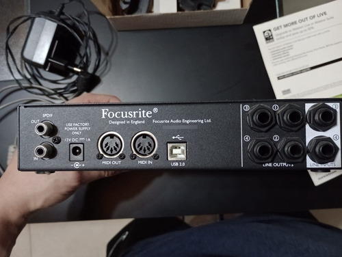 Focusrite Scarlett 8i6 Mk1 Vendo O Permuto Negro (Usado)