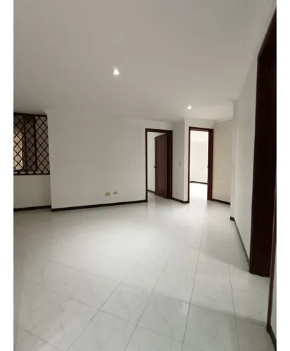 Vendo Apartamento En Edificio Portal De Vizcaya