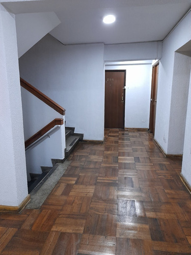 Oficina En Edificio Cámara De La Construcción