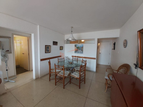 Imagen 5 de 30 de Apartamento En Venta Y Venta En Punta Del Este, Península, Céntrico, Piso Alto Con Muy Linda Vista Despejada