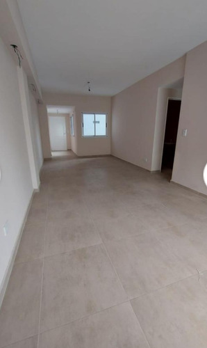 Imagen 6 de 15 de Departamento De 3 Ambientes A Estrenar En El Centro De Lanus!!!