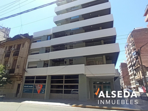 Departamento En  Venta 1 Dormitorio En Centro Rosario. Edificio Aguaribay.