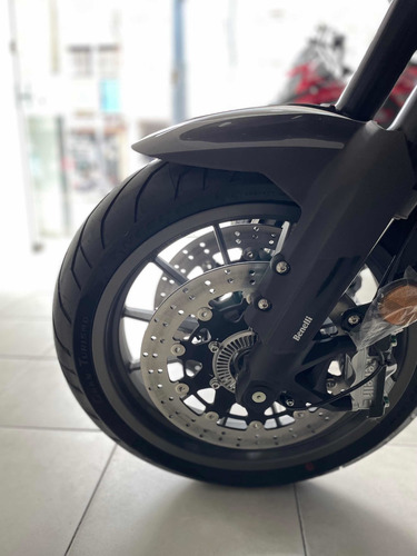 Imagen 14 de 19 de Benelli Trk 502 2023