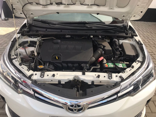 Imagem 7 de 15 de Corolla Gli Upper 1.8 Flex Aut. 2019 Branco