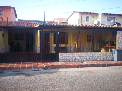 Se Vende Casa En La Urb Las Trinitarias Ve02-1392ze-yabi