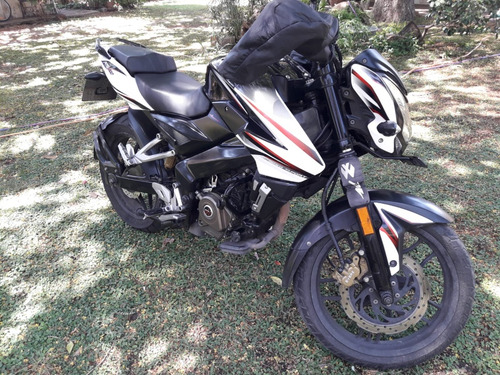 Bajaj Rouser Ns 200