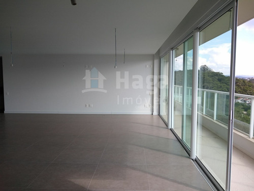 Imagem 3 de 29 de Casa Alto Padrão A Venda Em Brusque/sc - 1812