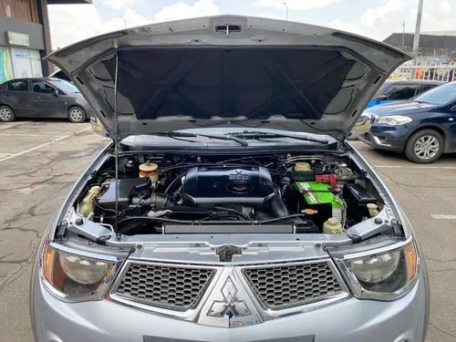 Mitsubishi L200 Sportero 3.2 Superlujo Mt