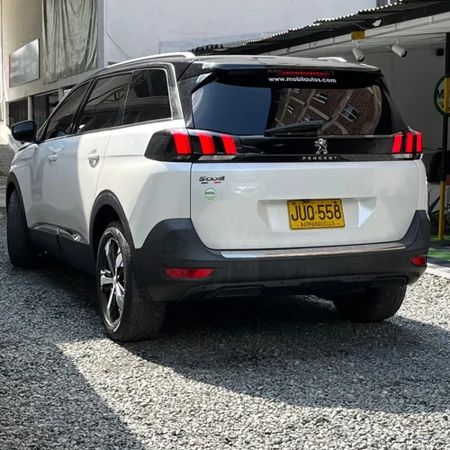 Peugeot 5008 ALLURE TP 1.6CC T 2021
