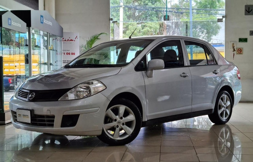Imagen 1 de 14 de Nissan Tiida 2015