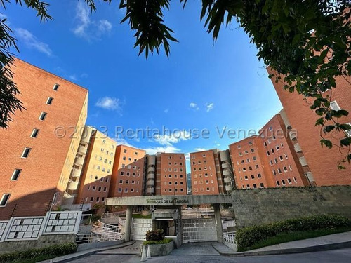 Apartamento En Venta El Cigarral Jose Carrillo Bm Mls #24-11015