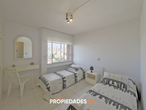 Imagen 26 de 30 de Primera Linea Playa Brava - Venta Dpto. 3 Dormitorios