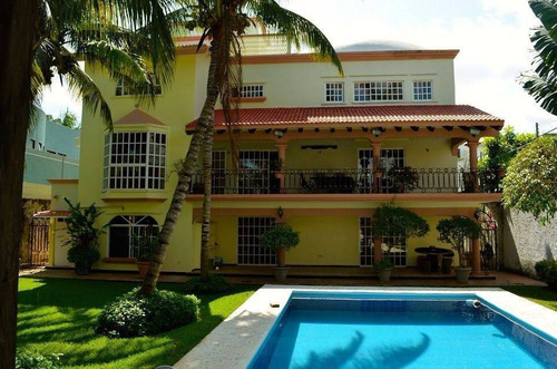 Imagen 1 de 28 de Bellisima Casa Grande En Venta En Cancun !!! C1865