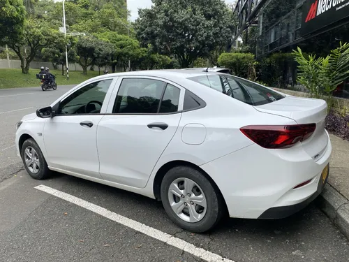 Chevrolet Onix 1.0 Lt
