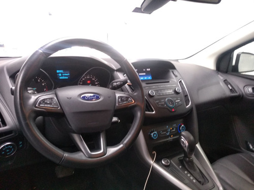 Ford Focus 2.0 Se Fastback 16v Flex 4p Powershift