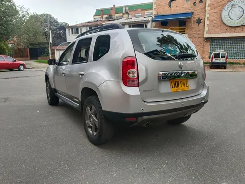 Renault Duster DYNAMIQUE 4X4 2000CC MT AA