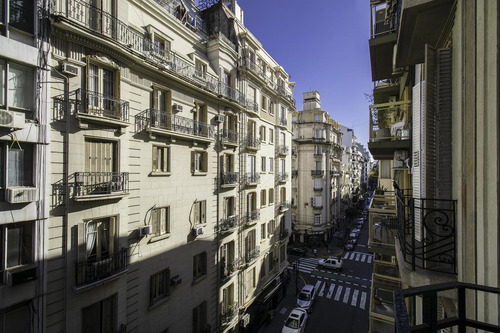 Imagen 5 de 20 de Excelente Piso- 4 Ambientes En Recoleta Refaccionado A Nuevo - Toilette - Balcon - Cochera