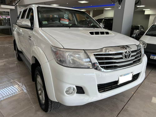 Toyota Hilux 3.0 Cd Srv Cuero I 171cv 4x2