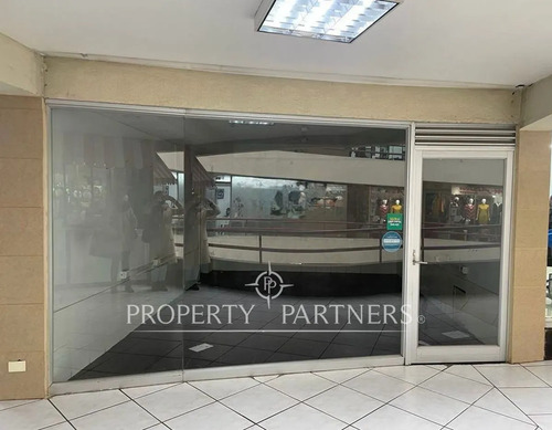 Venta De Local Comercial En Policentro.