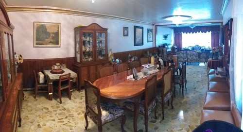 Imagen 6 de 11 de Casa 4 Recámaras 2 Baños, Dos Terrenos, Jardin, 6 Autos