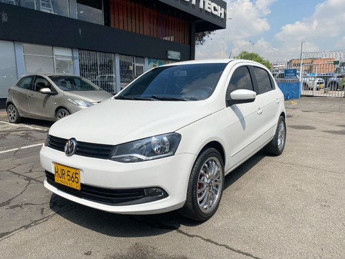 Imagen 5 de 25 de Volkswagwn Gol Comfortline 2013