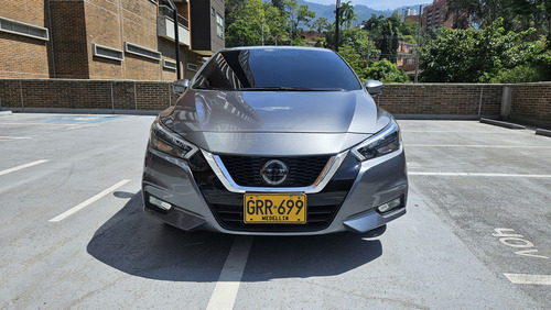 Nissan Versa Exclusive
