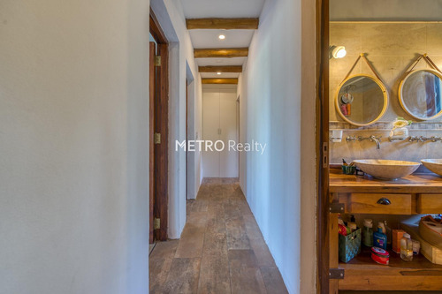 Casa En Venta Sobre Lote De 1 Hectarea En Loma Escondida, Open Door