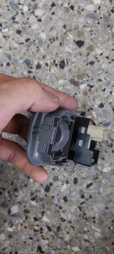 Imagen 3 de 3 de Mando Retrovisor Eléctrico Toyota Yaris
