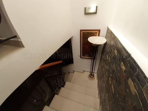 Imagen 4 de 14 de Eloisa Mejia Rentahouse Vende Townhoouse En Mañongo Naguanagua 22-2665