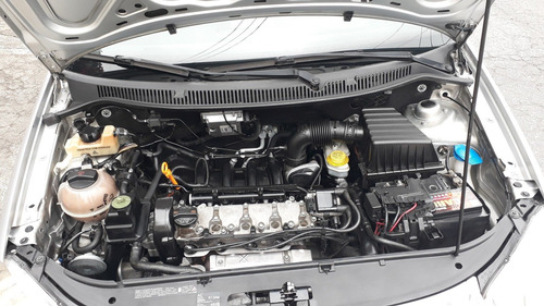 Volkswagen Polo 1.6 Total Flex I-motion - 2010