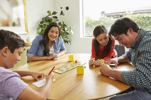 Pictionary Juego De Mesa Original Para 2 Equipos De Jugadore