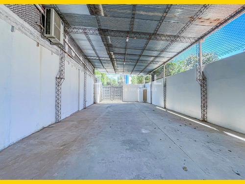 Sobre Av Banzer Inmueble Comercial Con Showroom, Oficinas, Almacén Y Depósitos