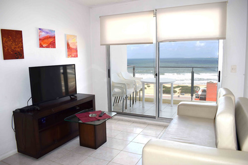 Apto En Venta Piso Alto, Vista Parcial 2 Dorm Punta Del Este