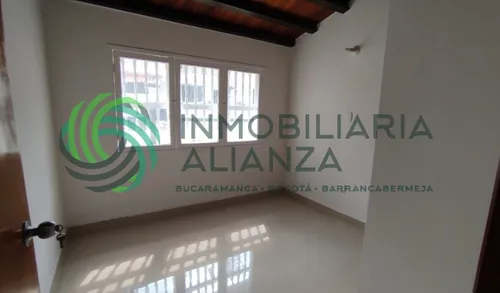 Casa En Arriendo En Altos De Cabecera. Cod A16991