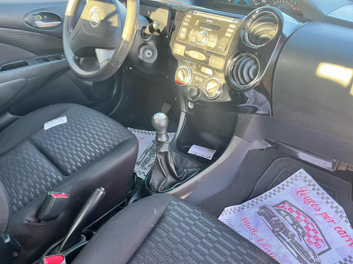 Toyota Etios 1.5 16v Xs 4p