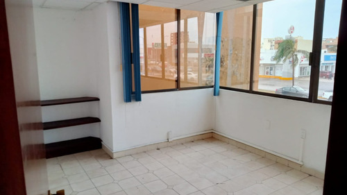 Oficinas En Renta En Veracruz Sobre Boulevard Ruiz Cortines Boca Del Río, Ver.