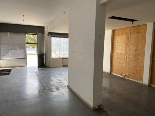 Imagen 3 de 11 de Venta De Local 66 M2 Sobra Av Italia Y 24 Cocheras