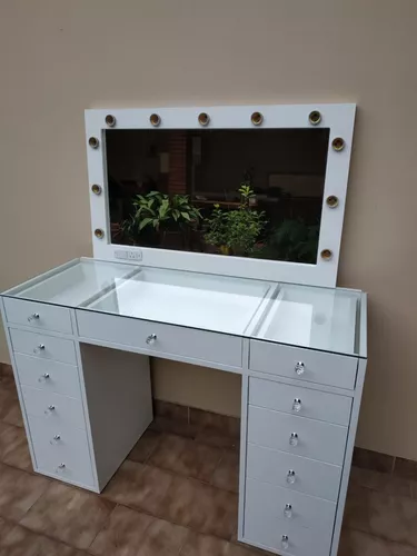 Mesa para maquillaje